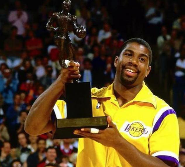 利拉德伤退 利拉德伤退