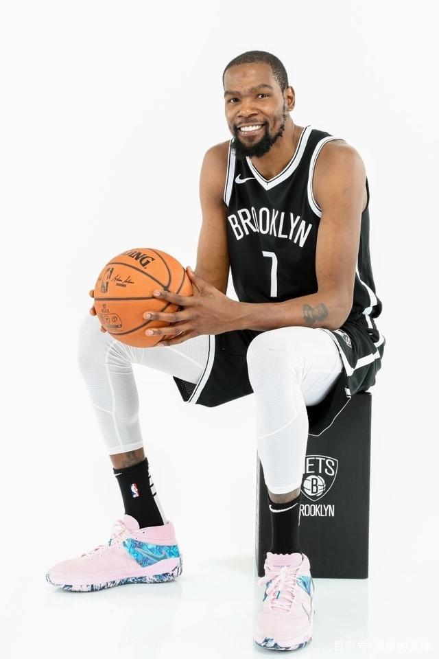 但球队在边 但球队在边